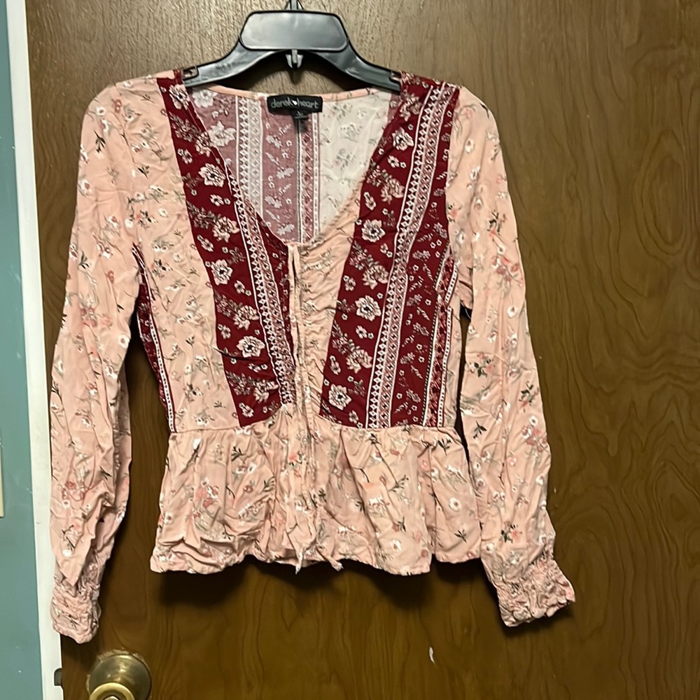 Derek Heart pink floral top size L